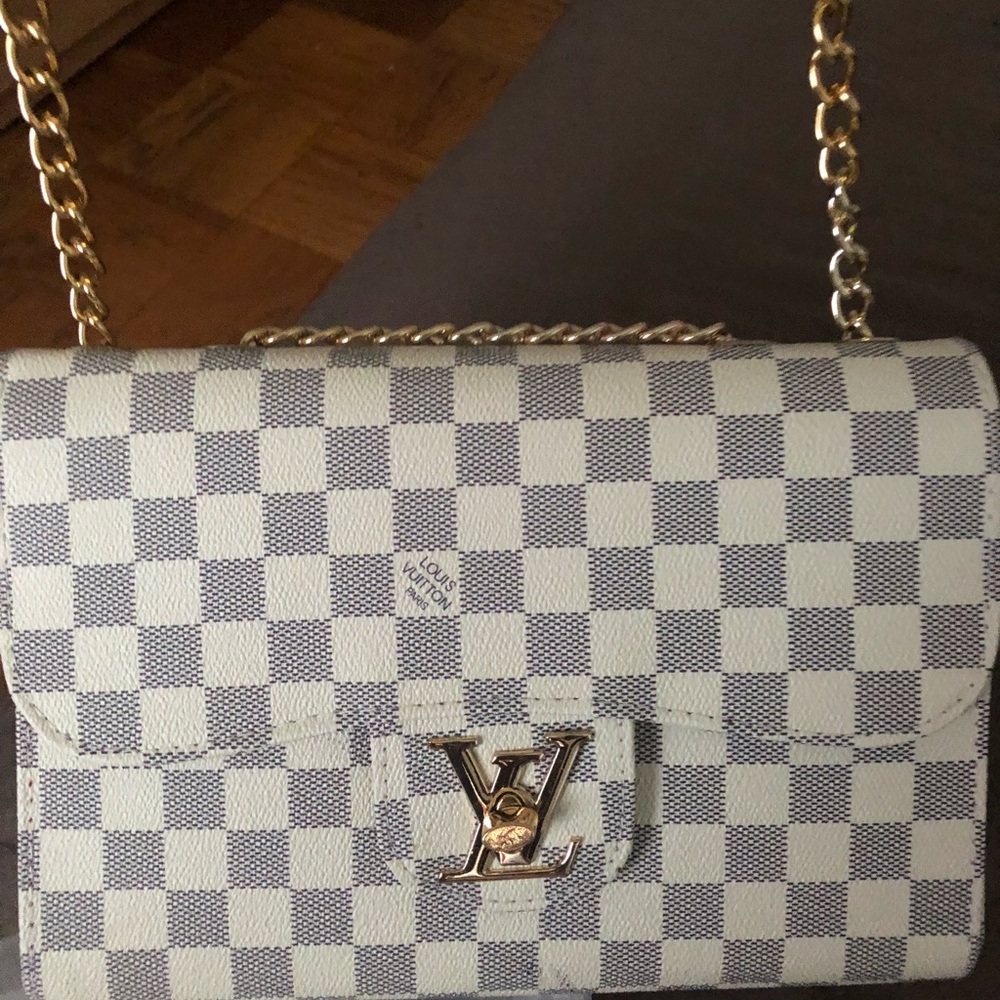 Louis Vuitton purse